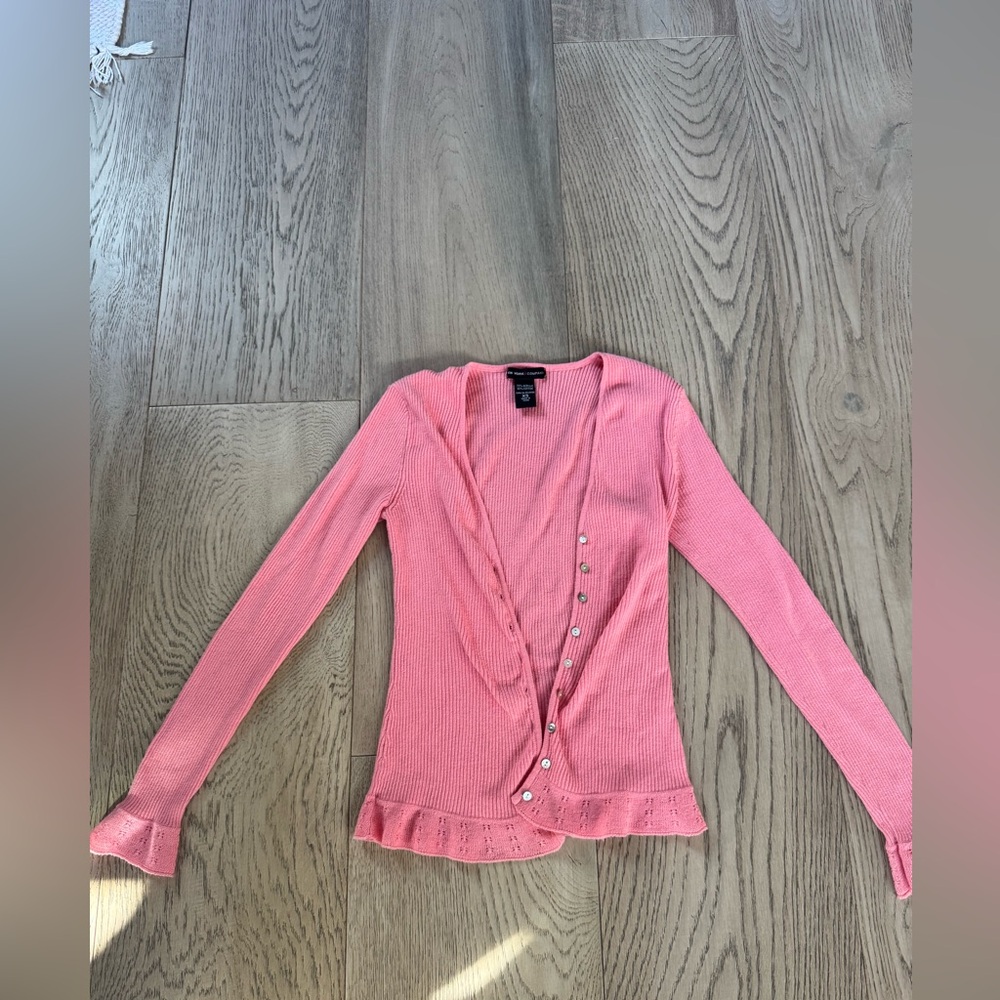 New York & Company Pink ribbed Button-Up Cardigan with ruffe detail size XS